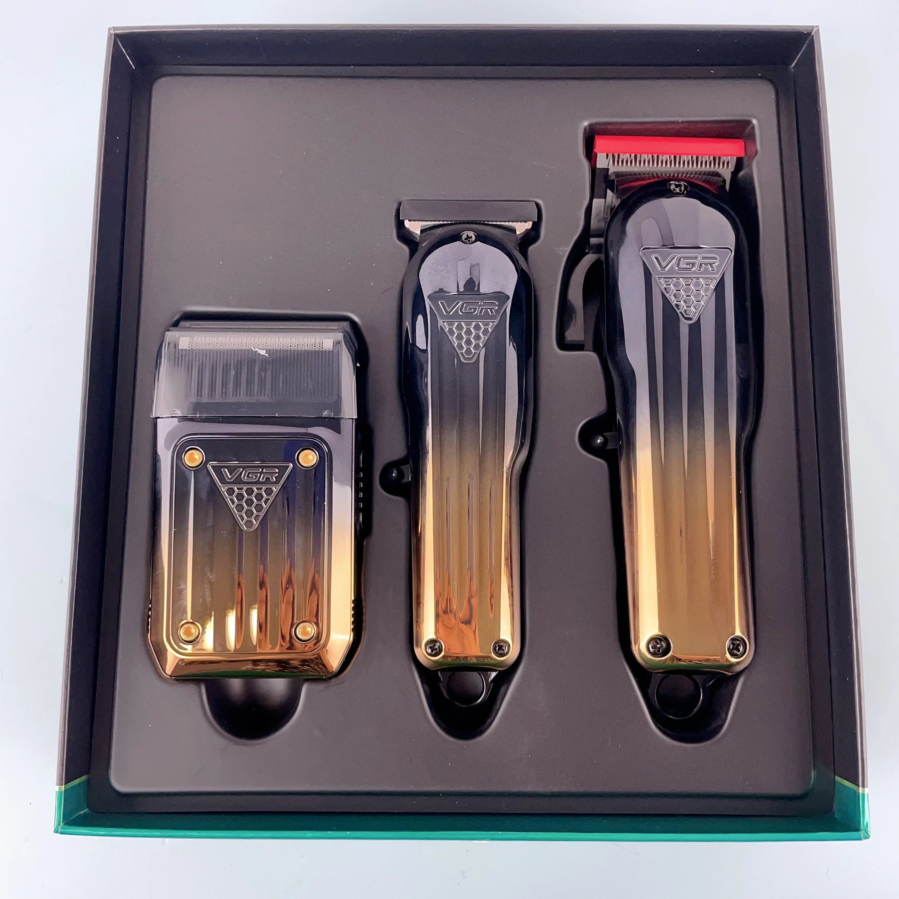 Pack de 3 Tondeuses Professionnelle VGR V-644 + Cape (drap de coiffure) Offerte