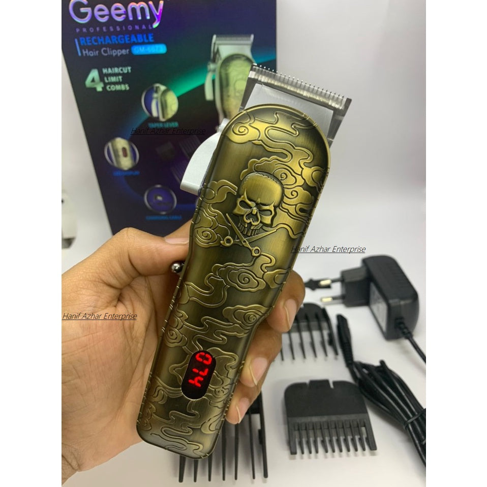 Tondeuse Professionnelle Geemy GM-6673 + Cape de Coiffure Offerte