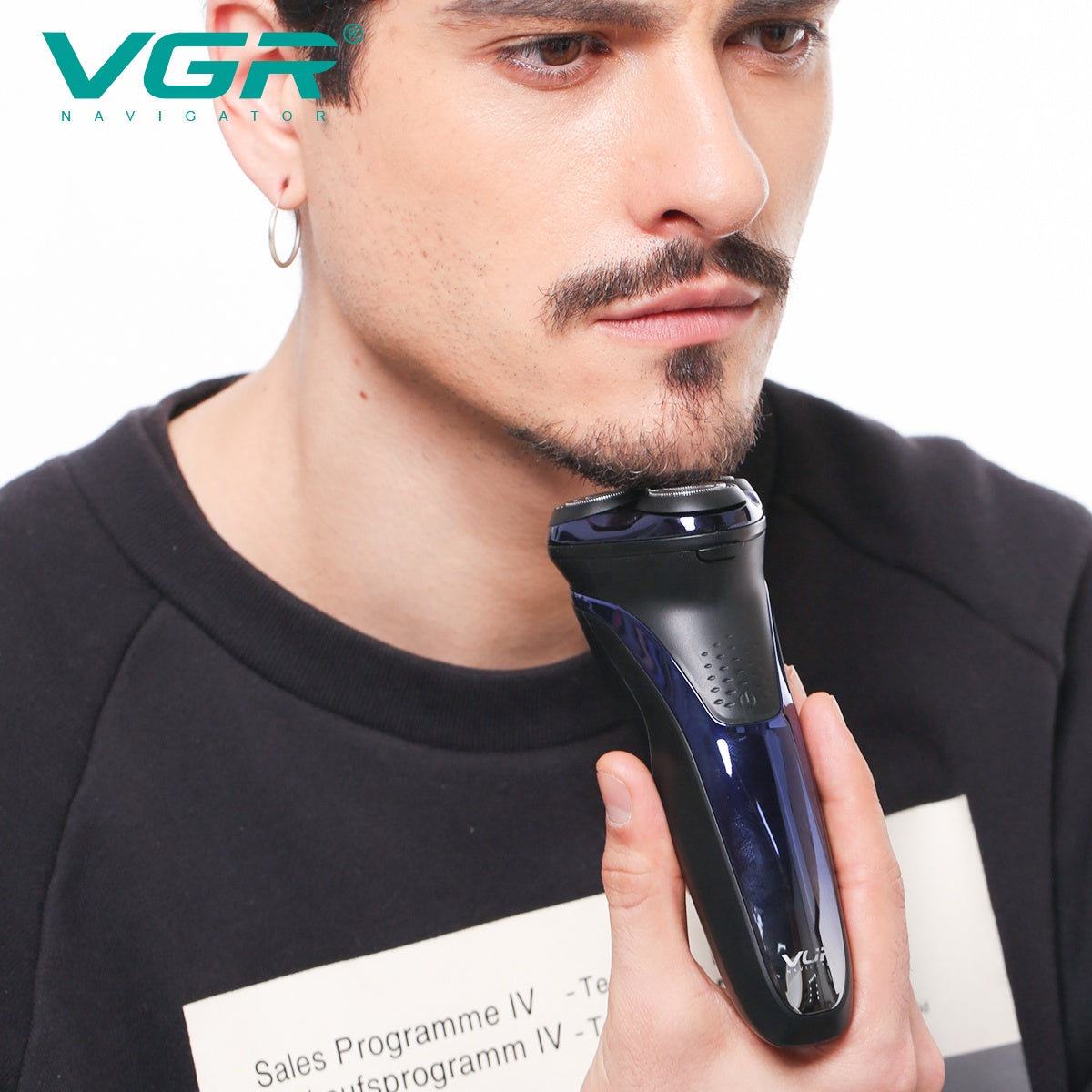 Tondeuse Rasoir Professionnelle VGR V-306 étanche + cape (drap de coiffure) offerte